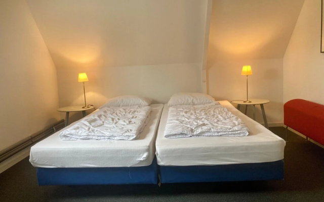 Spacious 6-person Holiday Home Dijkrose Close to the Lauwersmeer