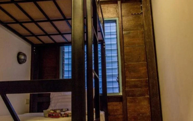 La Moon Hostel