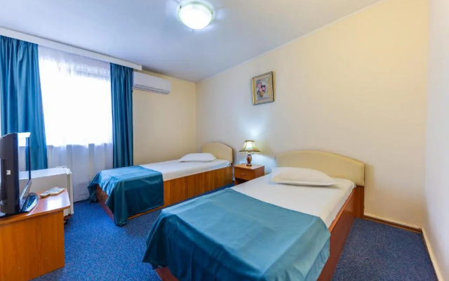 Hotel Amphitryon Premium