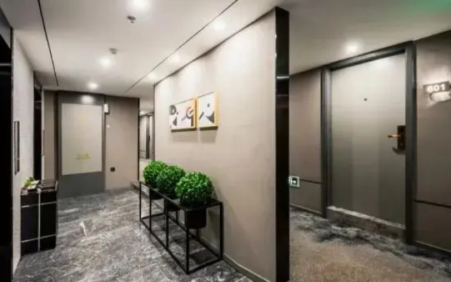 Homeinn Selected Hotel (Shanghai Tangqiao Center)