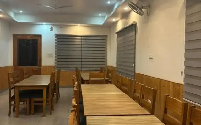 Hotel Himalayan Park