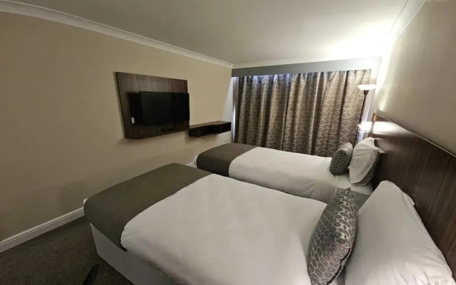 Palms Hotel & Retreat By Palette London Romford