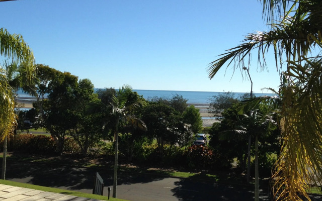 Hervey Bay Hotel & Resort