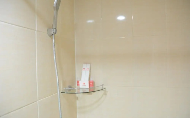 New Furnish 1BR Apartment The Oasis near Lippo Cikarang