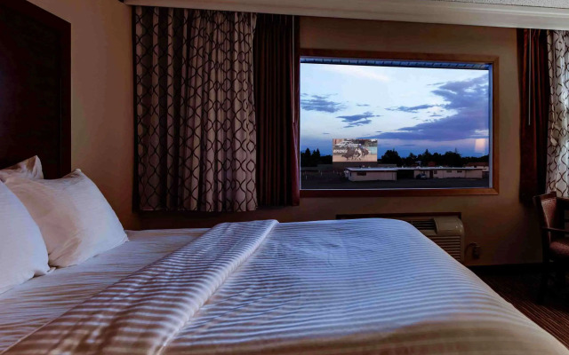 Best Western Movie Manor