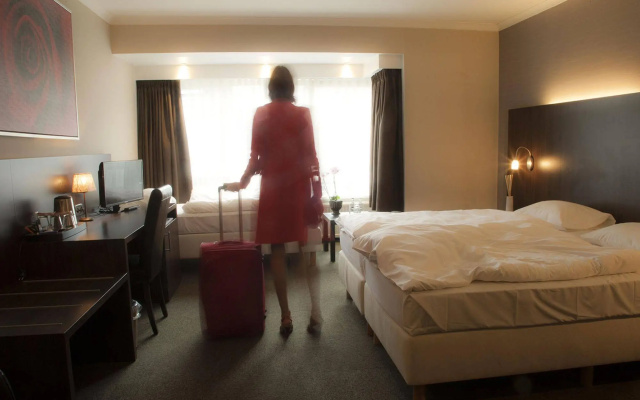 Carlton Hotel