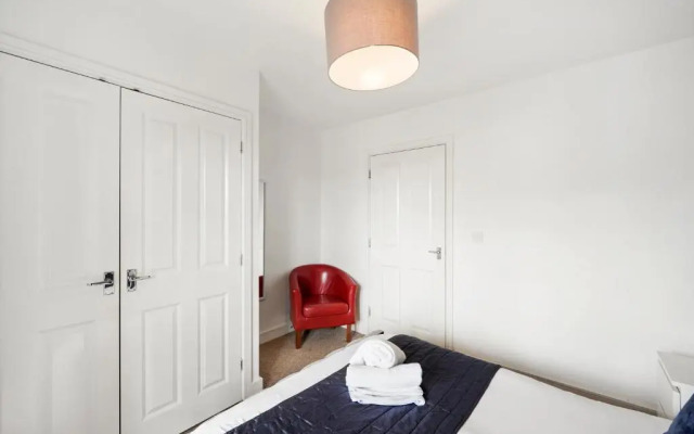 Clarendon Heights - Stylish Two-Bedroom Apartment