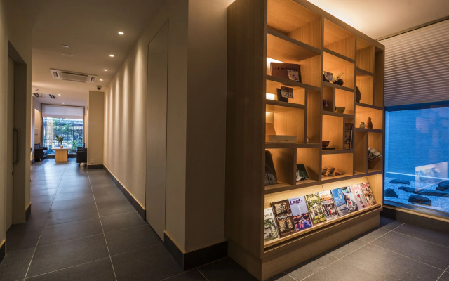 Отель Tomoya Residence Hotel Kyoto Nijo Takakura