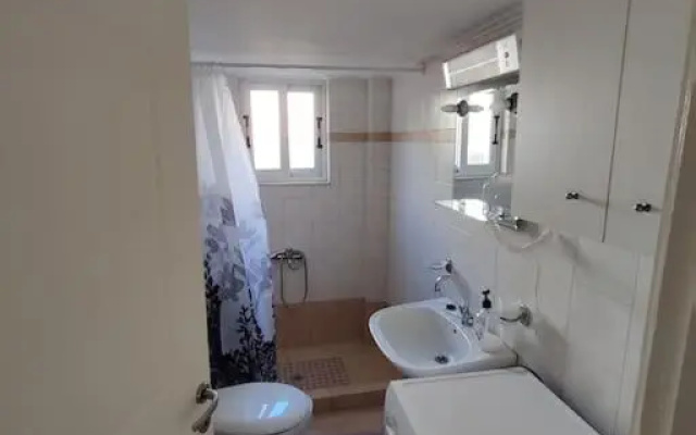 Kostas'House2
