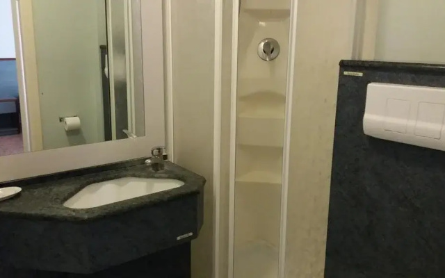 Franks Hotel
