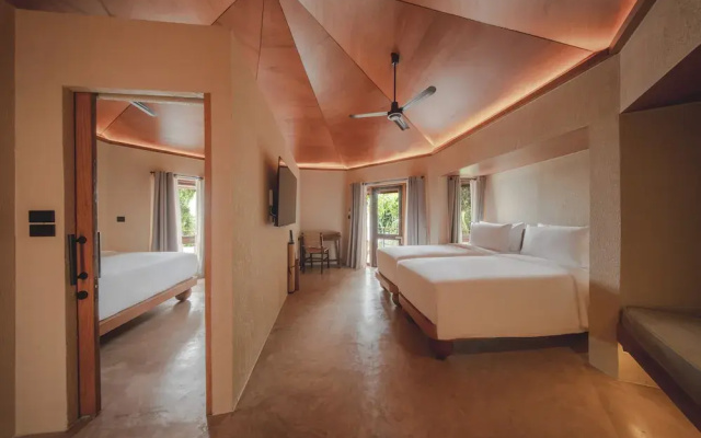 Kira Baya Koh Samed
