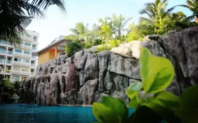 Pattaya Laguna 3 Maldives Tony