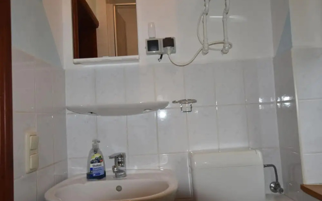 Quaint Bungalow in Reddelich near Baltic Sea Coast