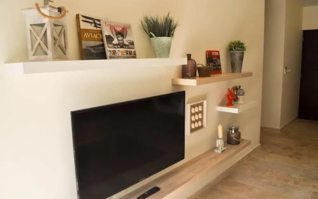APARTAMENTO LUJOSO PALMARES a mt 5ta Av.