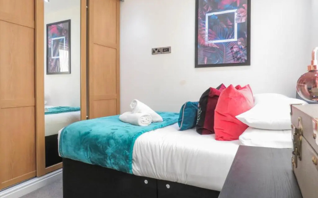 Tudors eSuites Four Bedroom House