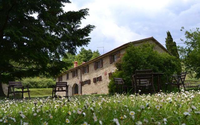 2 Cozy Rooms in Amazing Tuscany With Rustic Style