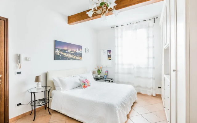 Florence Liona Apartments