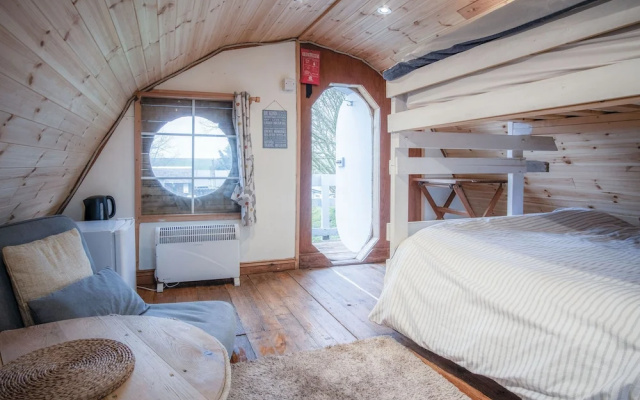 The Pod - 1 Bedroom - Freshwest Beach Retreat