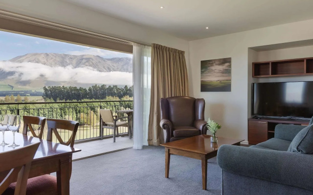 Fable Terrace Downs Resort by Mgallery