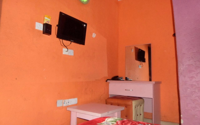 Jimson International Hotel and Suites