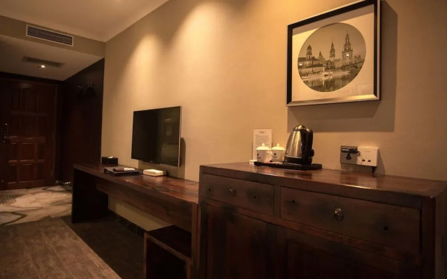 Century Boutique Hotel