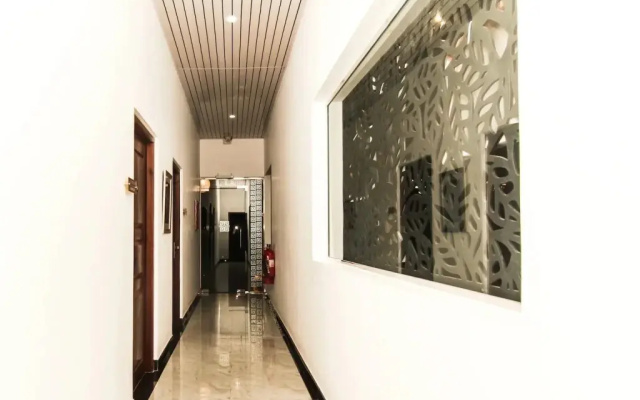 Clove Transit Hotel
