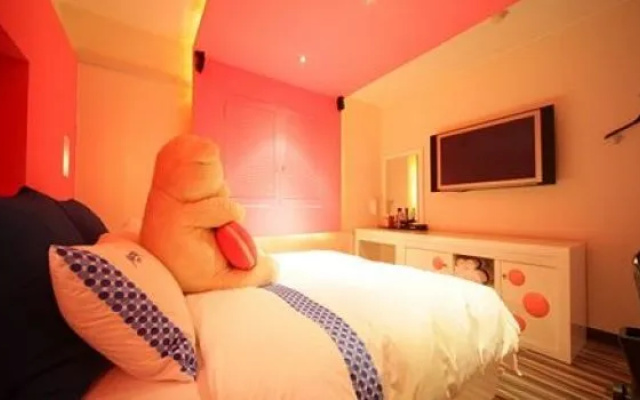 Luxury JJAK Hotel