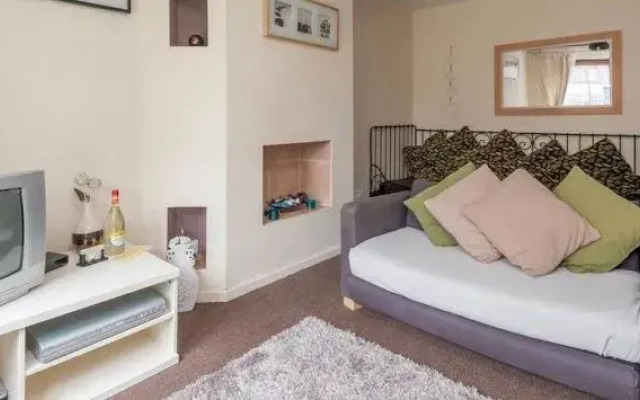 Tony Asga Apartments - Sakina Apartment