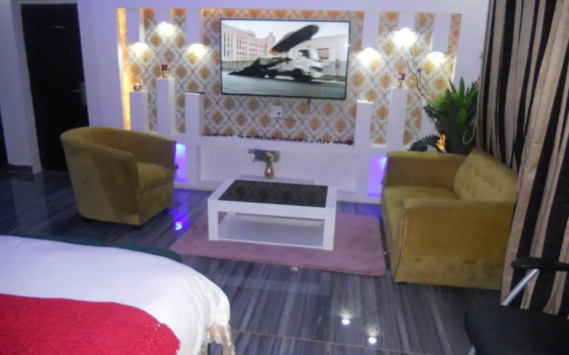 Gold Crown international Hotel