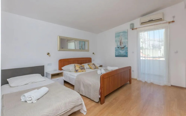 Apartment Goge
