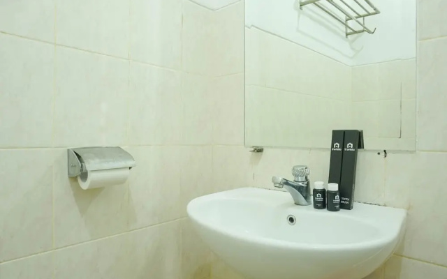 Minimalist Studio Park View Condominium Apartment near Mall