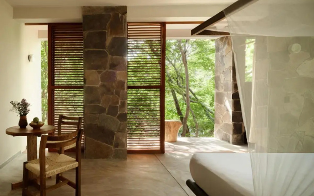 Cocolia Hotel