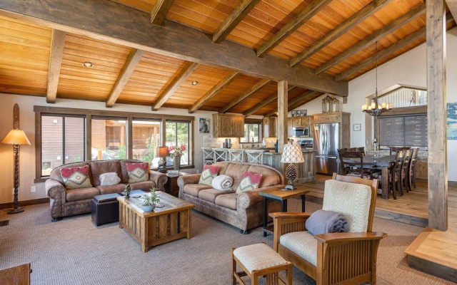 9064 Woodland Drive Home