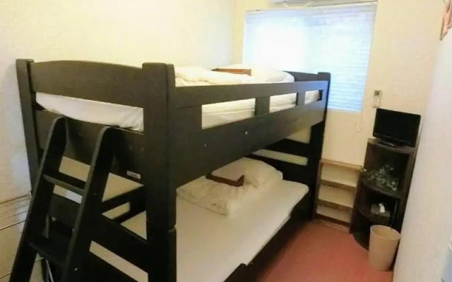 Guesthouse Na-No-Hana - Caters to Women - Hostel