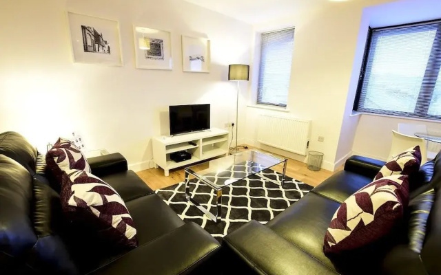 Roomspace Apartments -Kirk Court