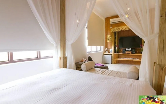 8080 Villa