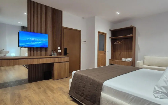 ORCHIDS Hotel