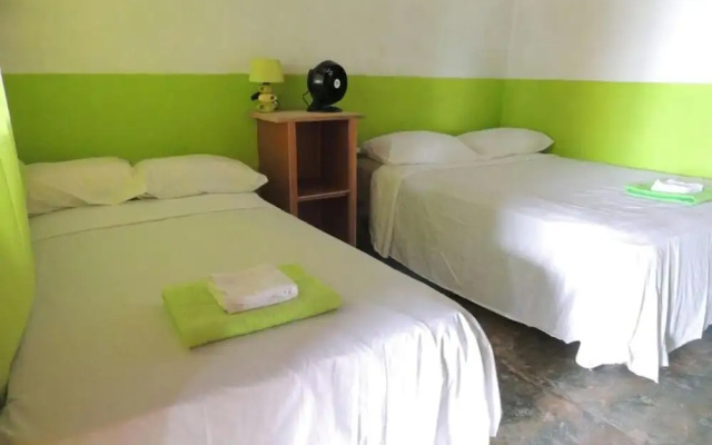 Mundo Maya Spanish School  Guest House