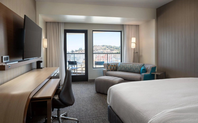 Courtyard by Marriott Petaluma Sonoma County