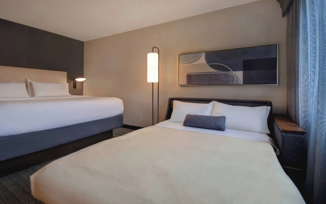 Courtyard by Marriott Cincinnati Airport