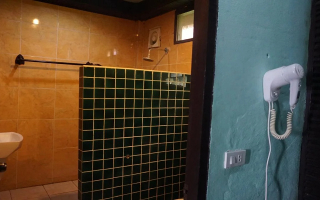 Long Ngum View Resort