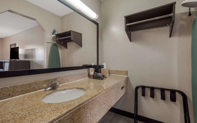 Quality Inn Charleston - West Ashley