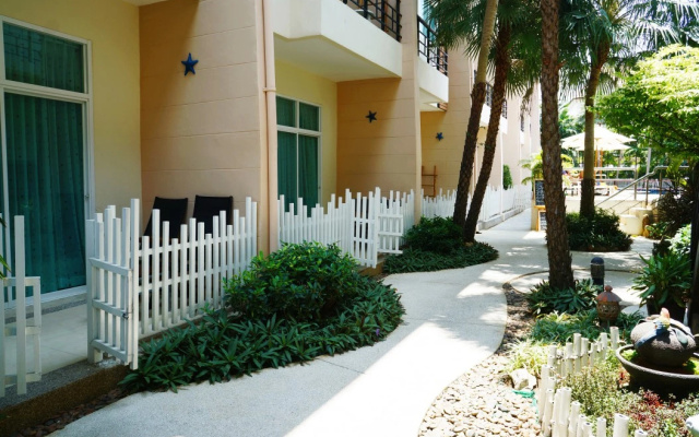 Курортный отель The Beach Heights Resort