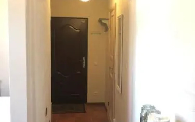 Aia Apartment