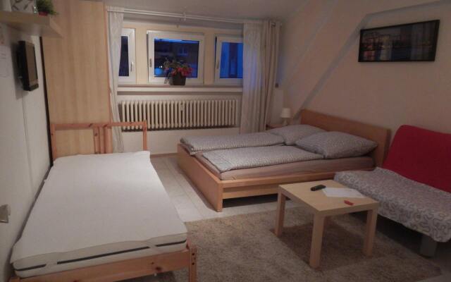 Апартаменты Tuzzini Köln Zoo Apartment Кёльн комната для гостей