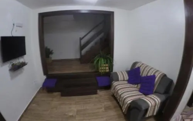 Hostel Toca Do Lobo