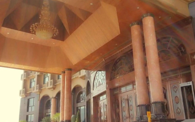Star World Hotel
