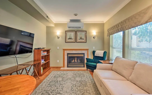 Welcoming Edmonds Vacation Rental w/ Fireplace!