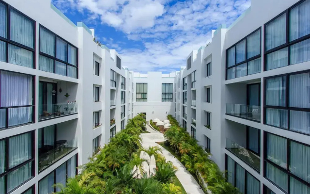 Penthouse A-Nah by Stella Rentals