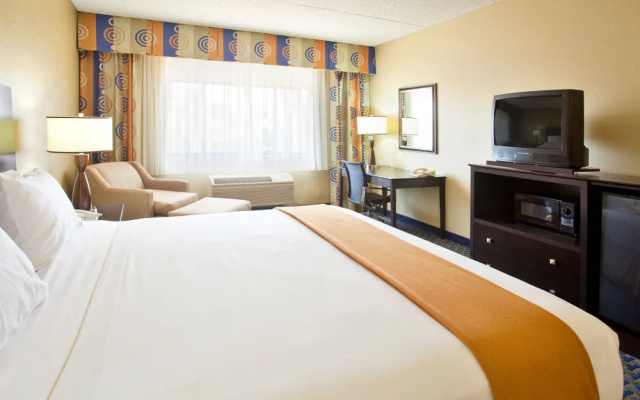 Holiday Inn Express & Suites Phoenix/Chandler (Ahwatukee)